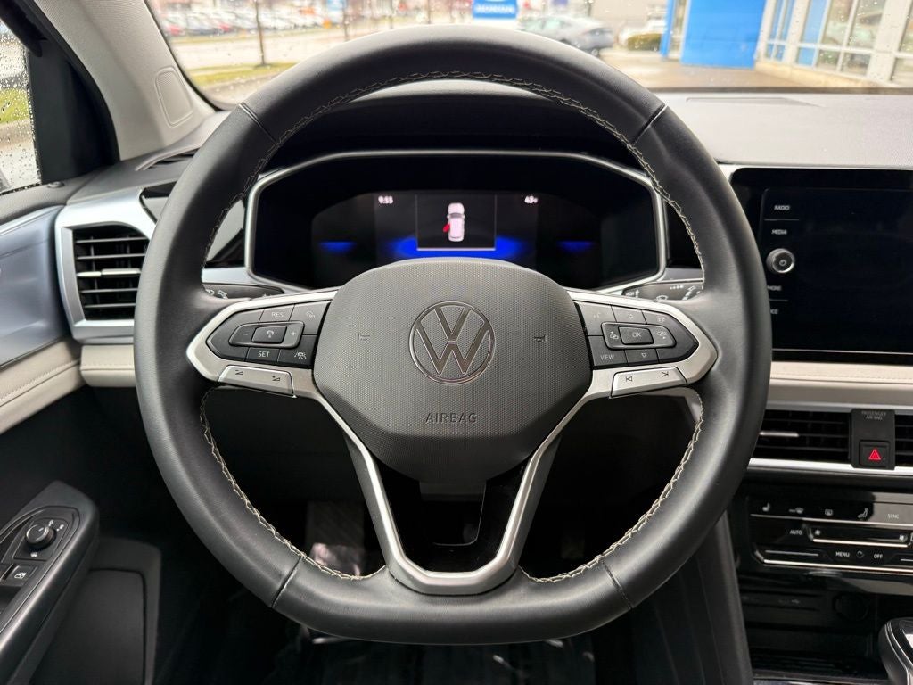 2025 Volkswagen Taos 1.5T SE