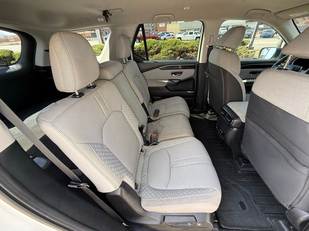 2023 Honda Pilot LX
