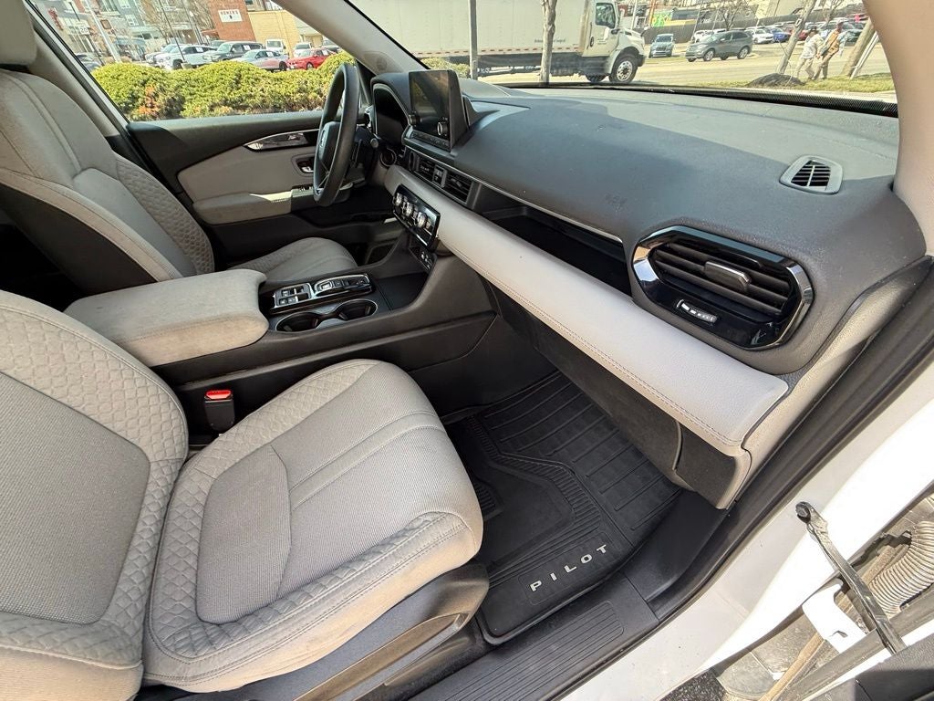 2023 Honda Pilot LX
