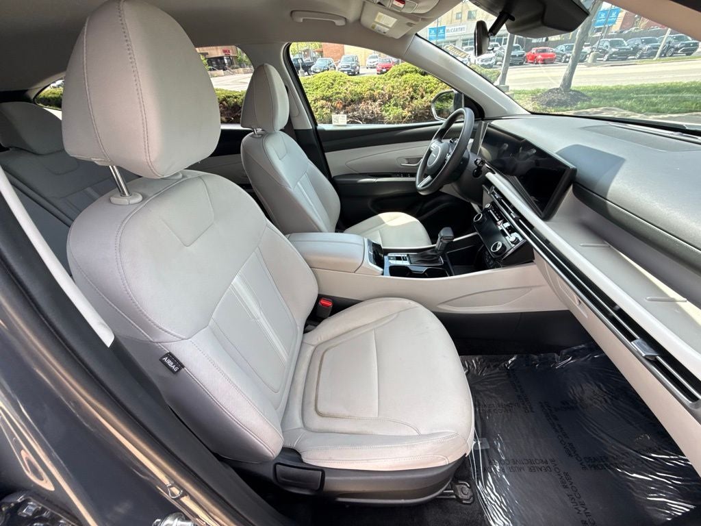 2025 Hyundai TUCSON SEL