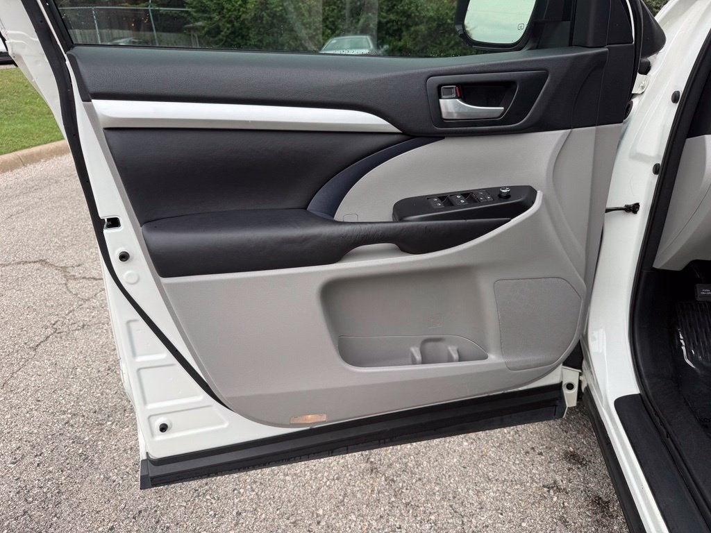 2016 Toyota Highlander XLE V6