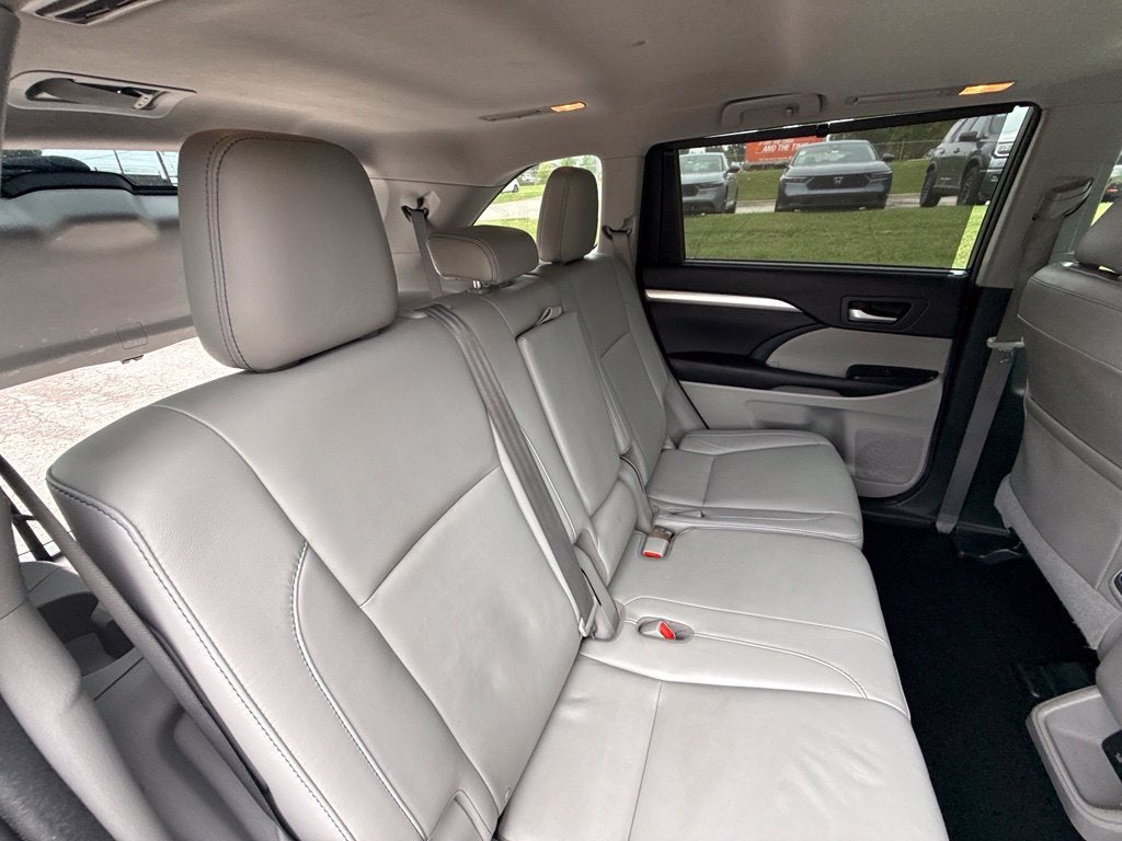 2016 Toyota Highlander XLE V6