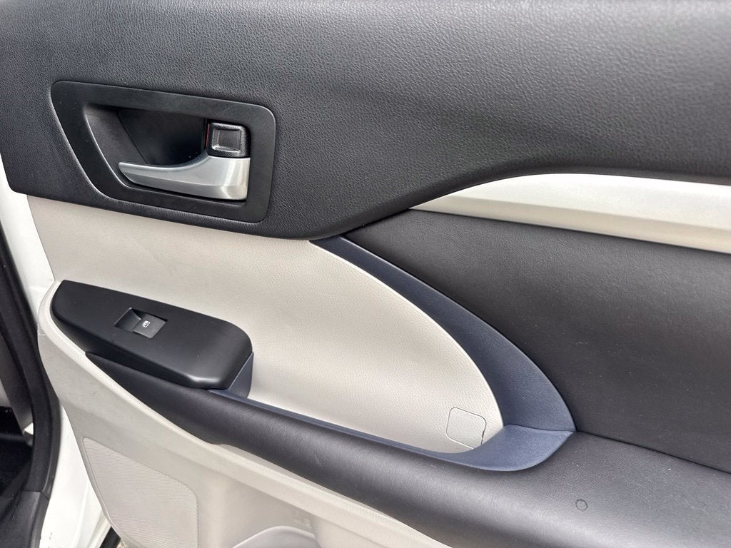 2016 Toyota Highlander XLE V6