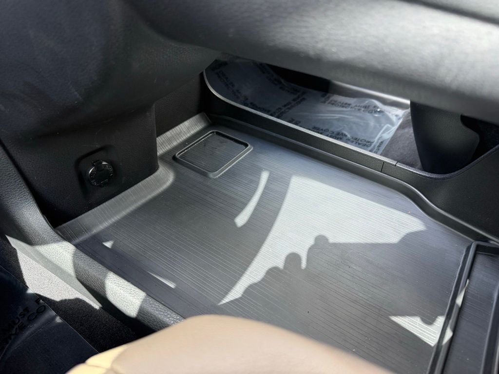 2024 Toyota Sienna XLE 7 Passenger