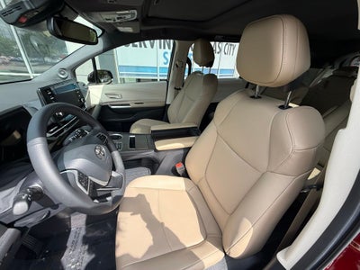 2024 Toyota Sienna XLE 7 Passenger