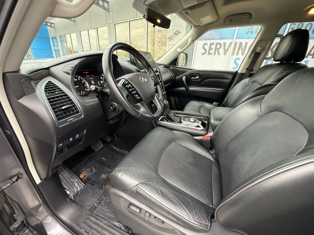 2024 INFINITI QX80 LUXE