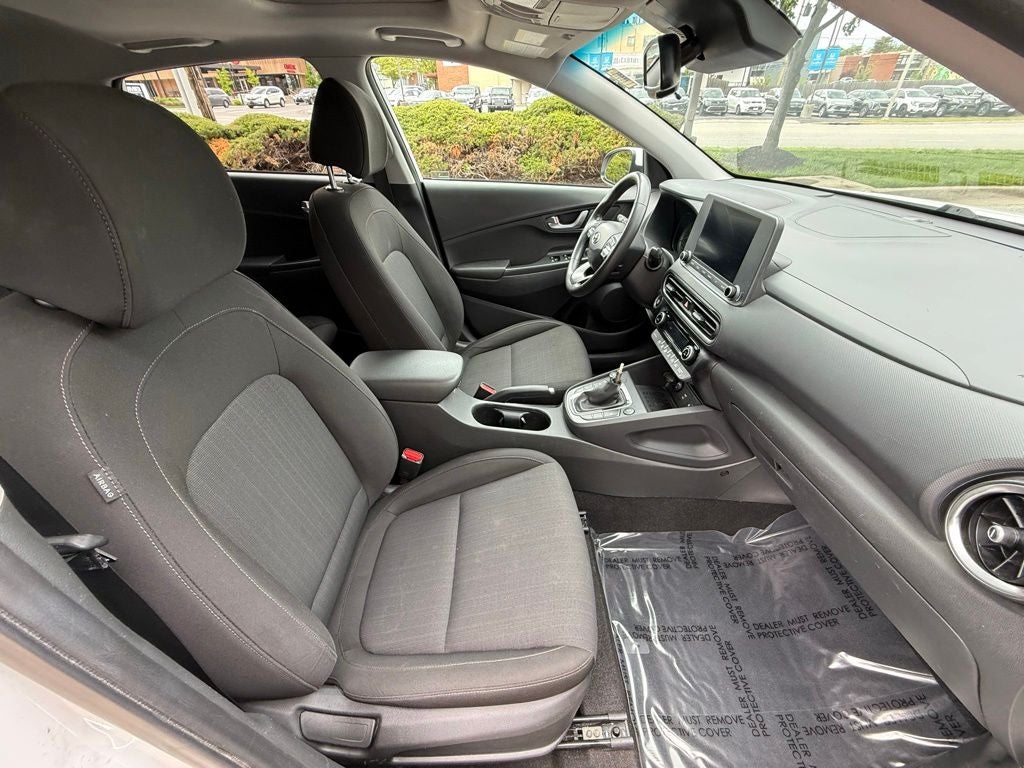 2022 Hyundai KONA SEL
