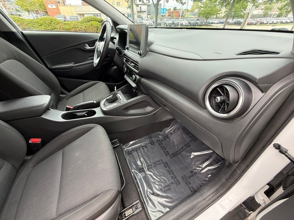 2022 Hyundai KONA SEL