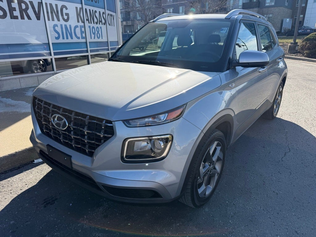 2025 Hyundai VENUE SEL