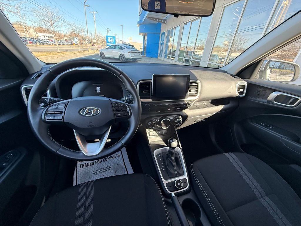 2025 Hyundai VENUE SEL