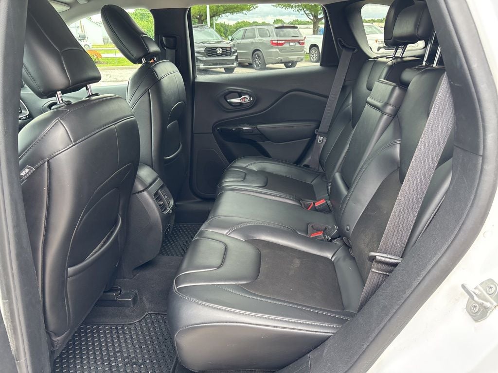 2019 Jeep Cherokee Altitude