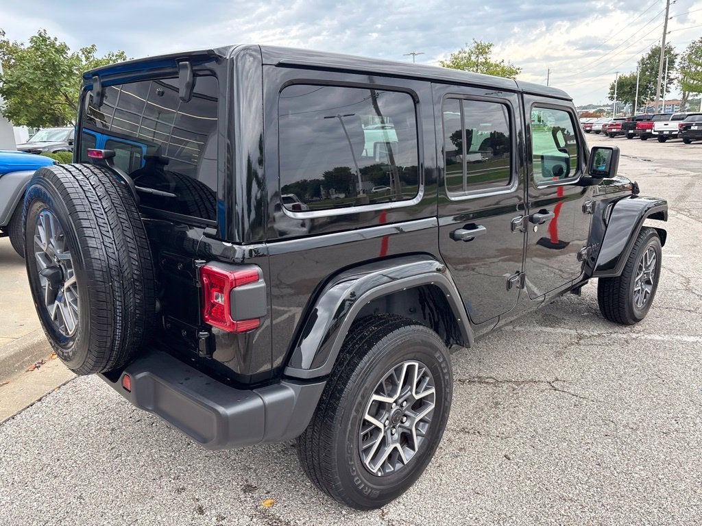 2025 Jeep Wrangler Sahara