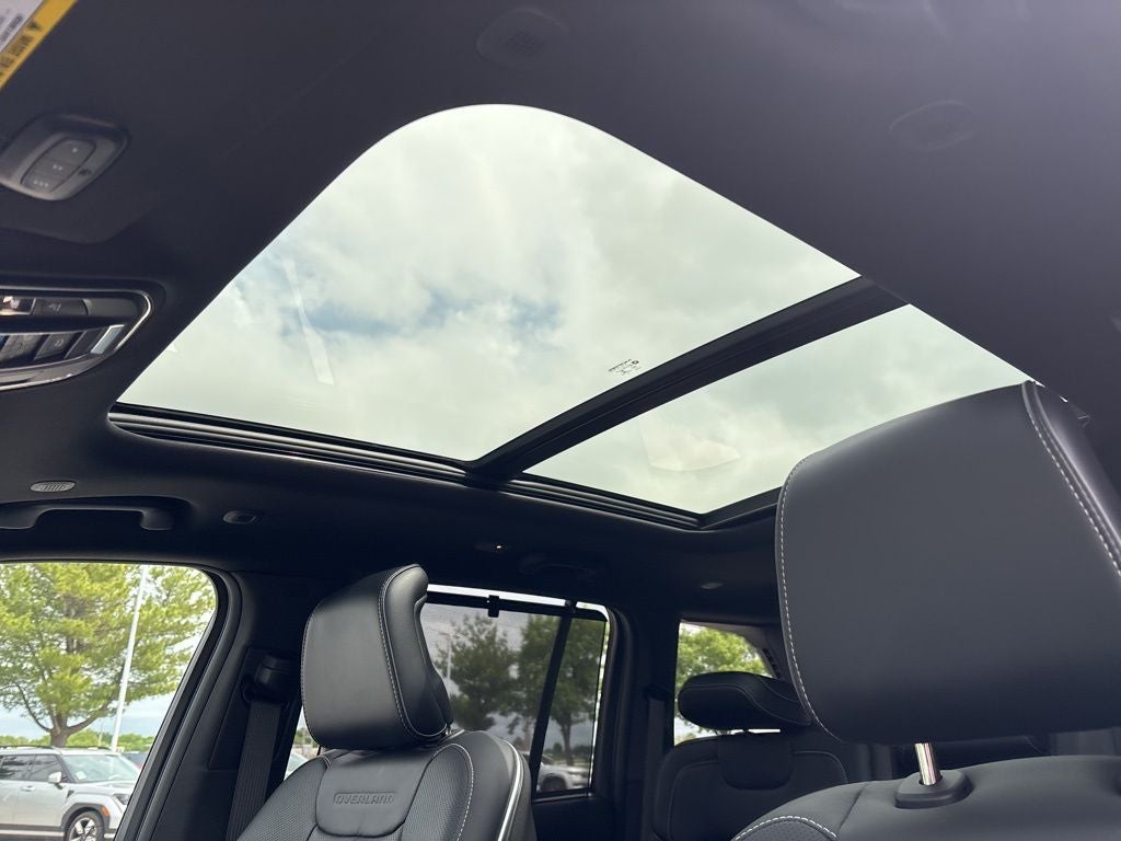2025 Jeep Grand Cherokee Overland