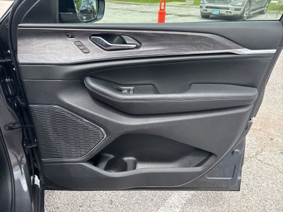 2025 Jeep Grand Cherokee Overland