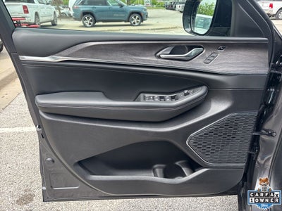 2025 Jeep Grand Cherokee Overland