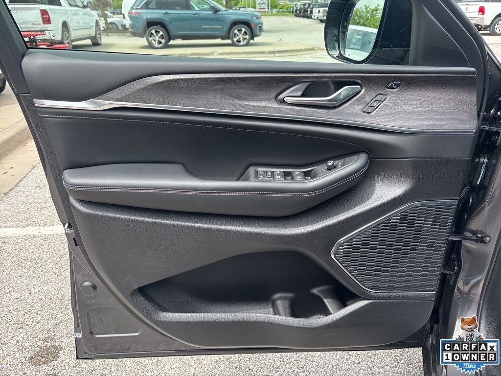 2025 Jeep Grand Cherokee Overland