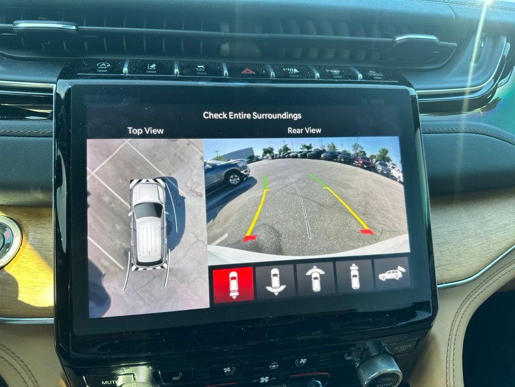 2024 Jeep Grand Cherokee Summit
