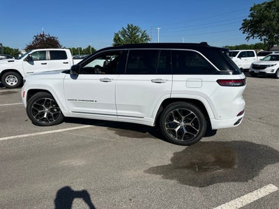 2024 Jeep Grand Cherokee Summit