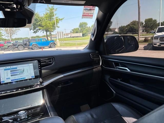 2023 Jeep Wagoneer L Series I 4x4
