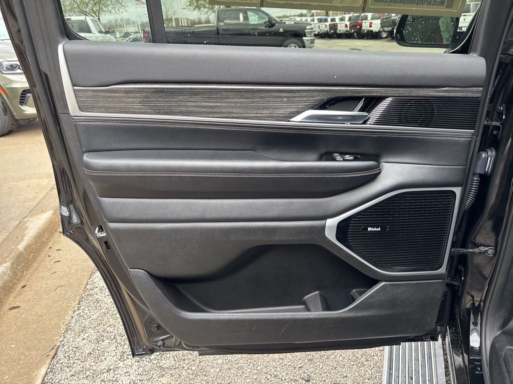 2022 Jeep Wagoneer Series III