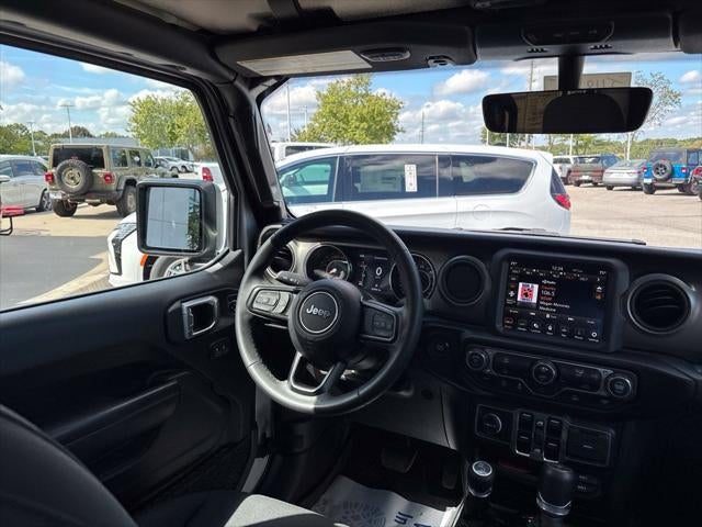 2023 Jeep Gladiator Willys 4x4