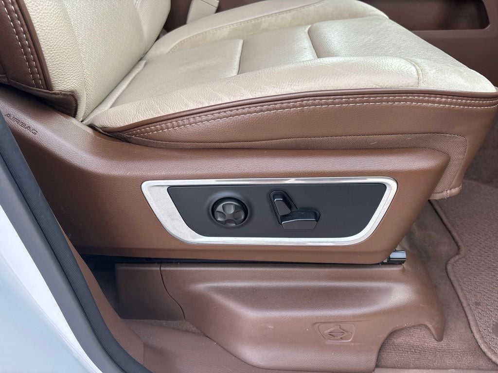 2020 RAM 1500 Laramie Quad Cab 4x4 6'4' Box