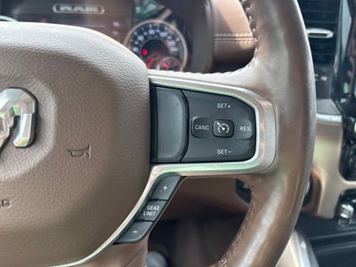 2020 RAM 1500 Laramie Quad Cab 4x4 6'4' Box