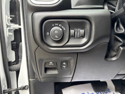 2025 RAM 1500 Big Horn Crew Cab 4x4 5'7' Box