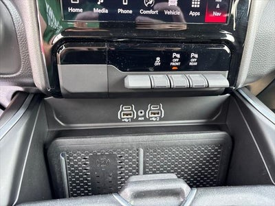 2025 RAM 1500 Big Horn Crew Cab 4x4 5'7' Box