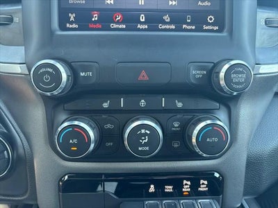 2020 RAM 1500 Big Horn Crew Cab 4x4 5'7' Box