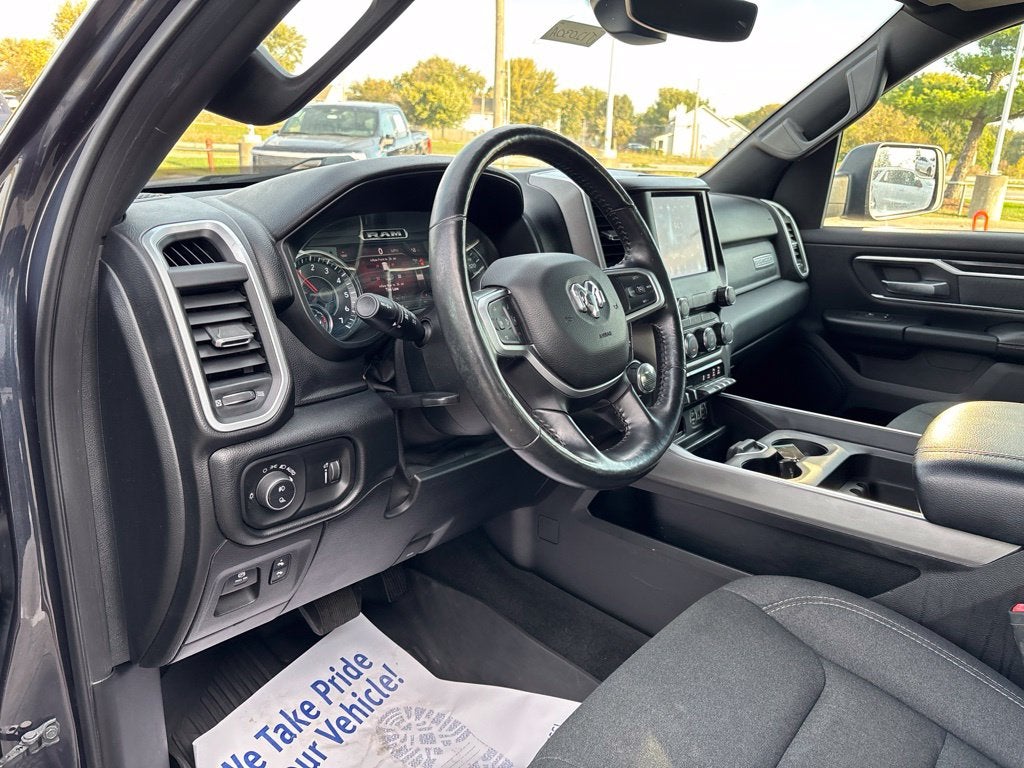 2020 RAM 1500 Big Horn Crew Cab 4x4 5'7' Box