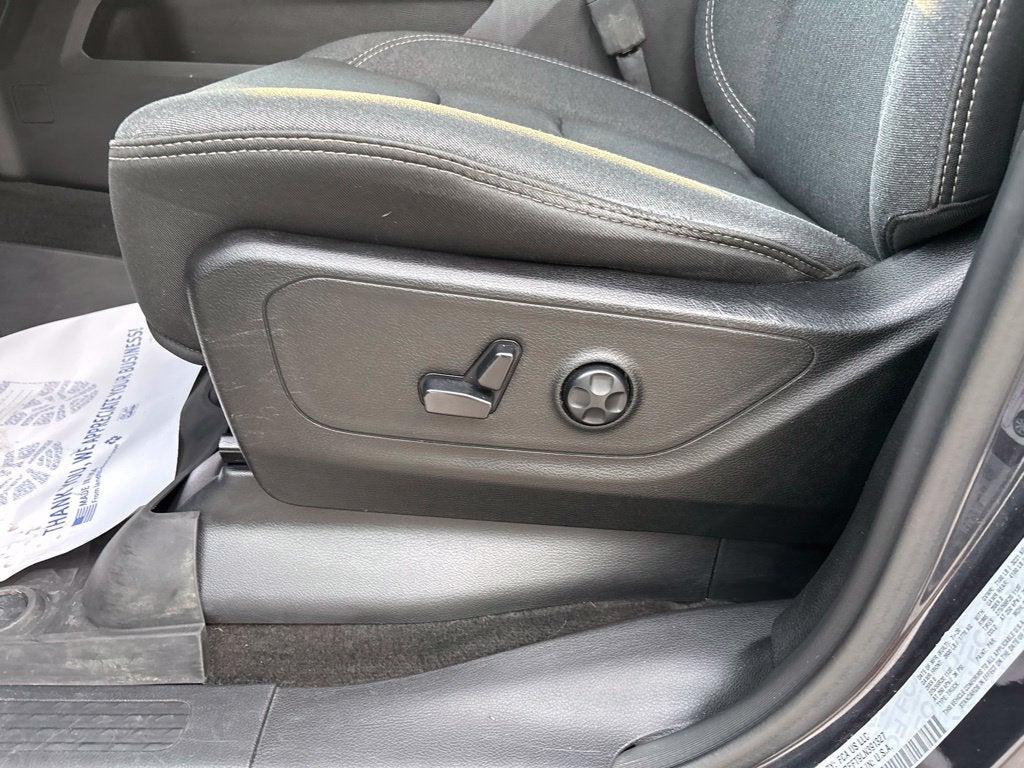 2020 RAM 1500 Big Horn Crew Cab 4x4 5'7' Box