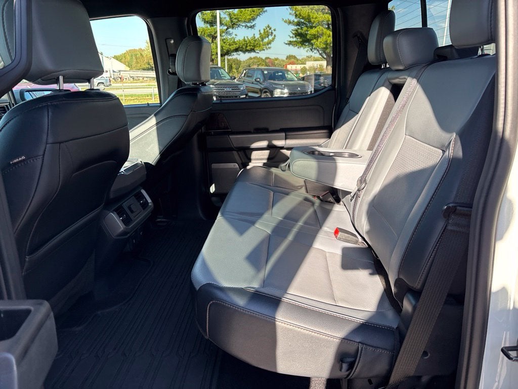 2023 Ford F-150 Lightning LARIAT