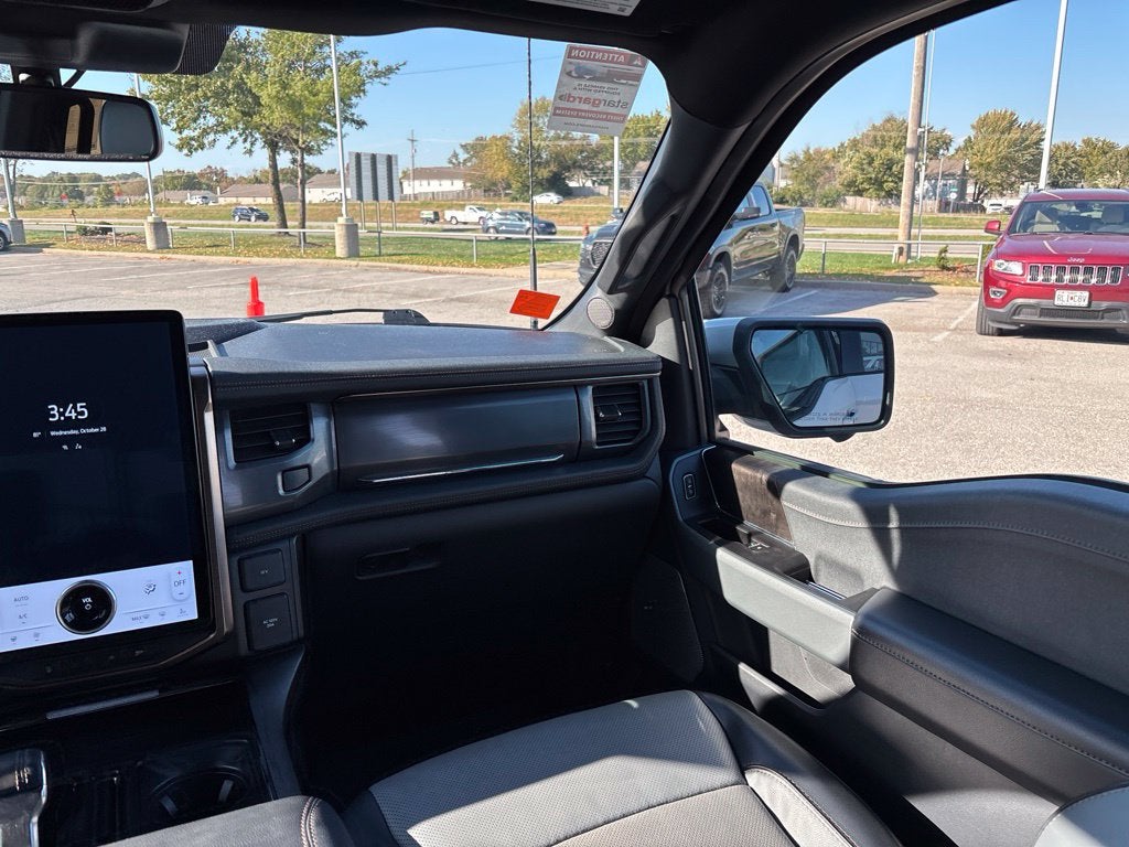 2023 Ford F-150 Lightning LARIAT