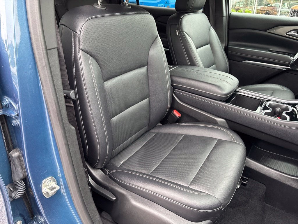 2025 Chevrolet Traverse FWD LT