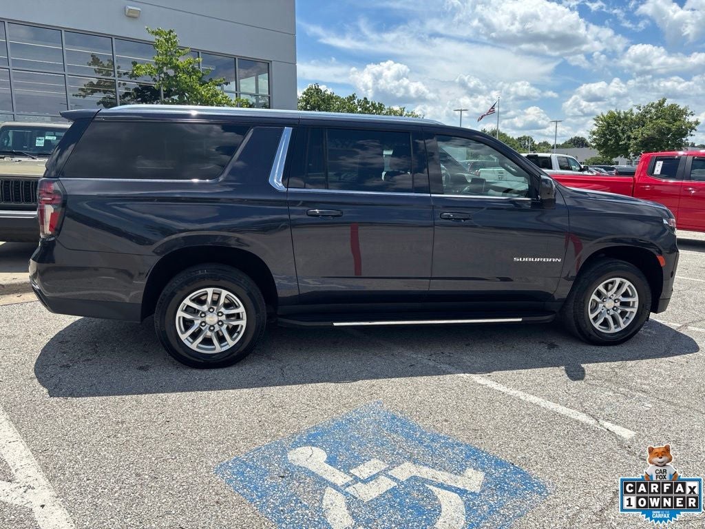 2024 Chevrolet Suburban 4WD LT