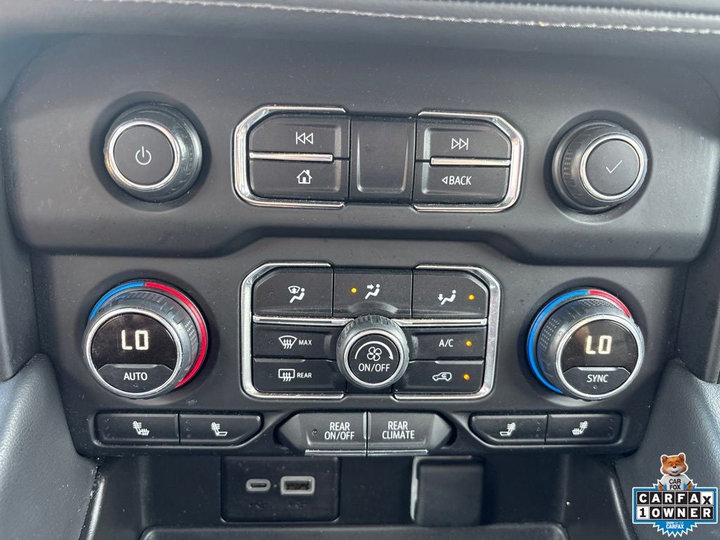 2024 Chevrolet Suburban 4WD LT