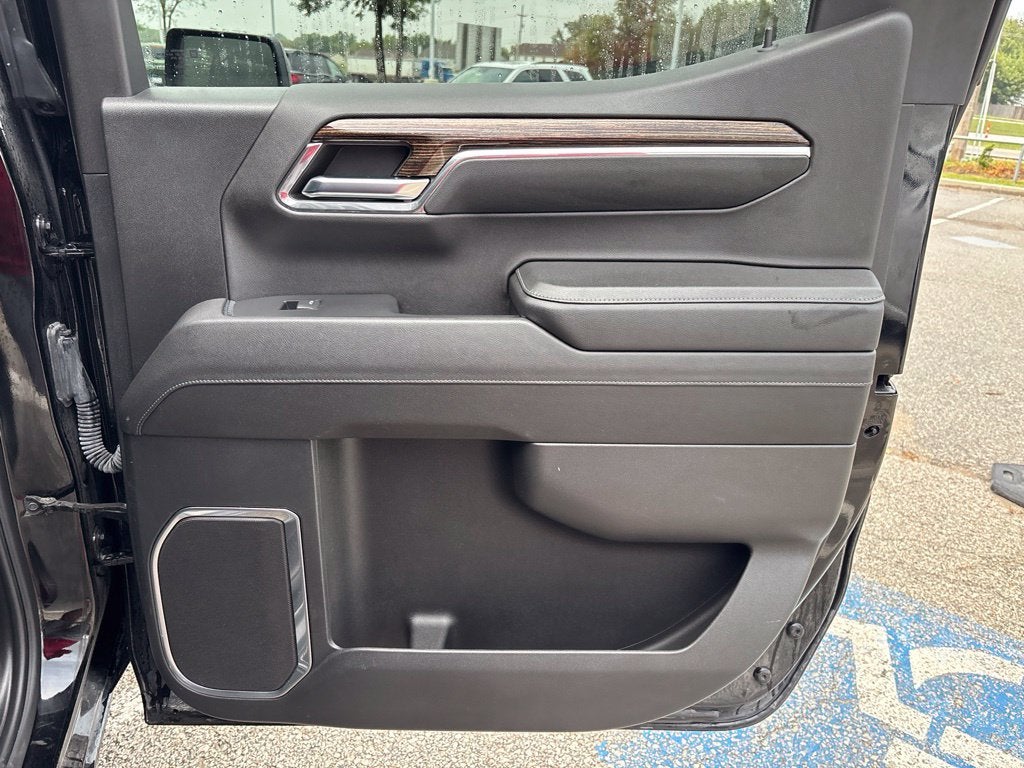 2024 GMC Sierra 1500 4WD Crew Cab Short Box Elevation with 3VL