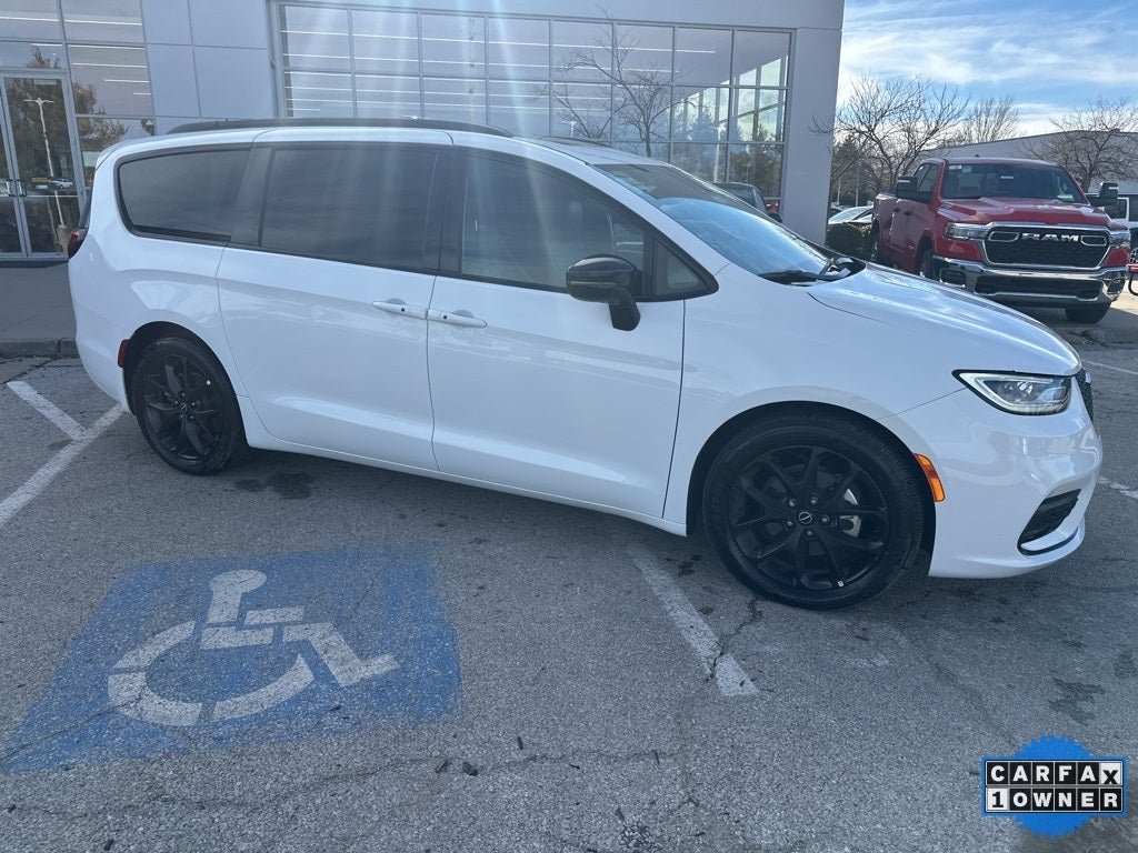 2025 Chrysler Pacifica Limited