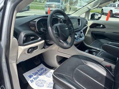 2023 Chrysler Pacifica Hybrid Limited