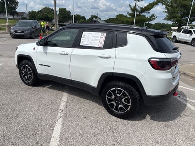 2025 Jeep Compass Trailhawk