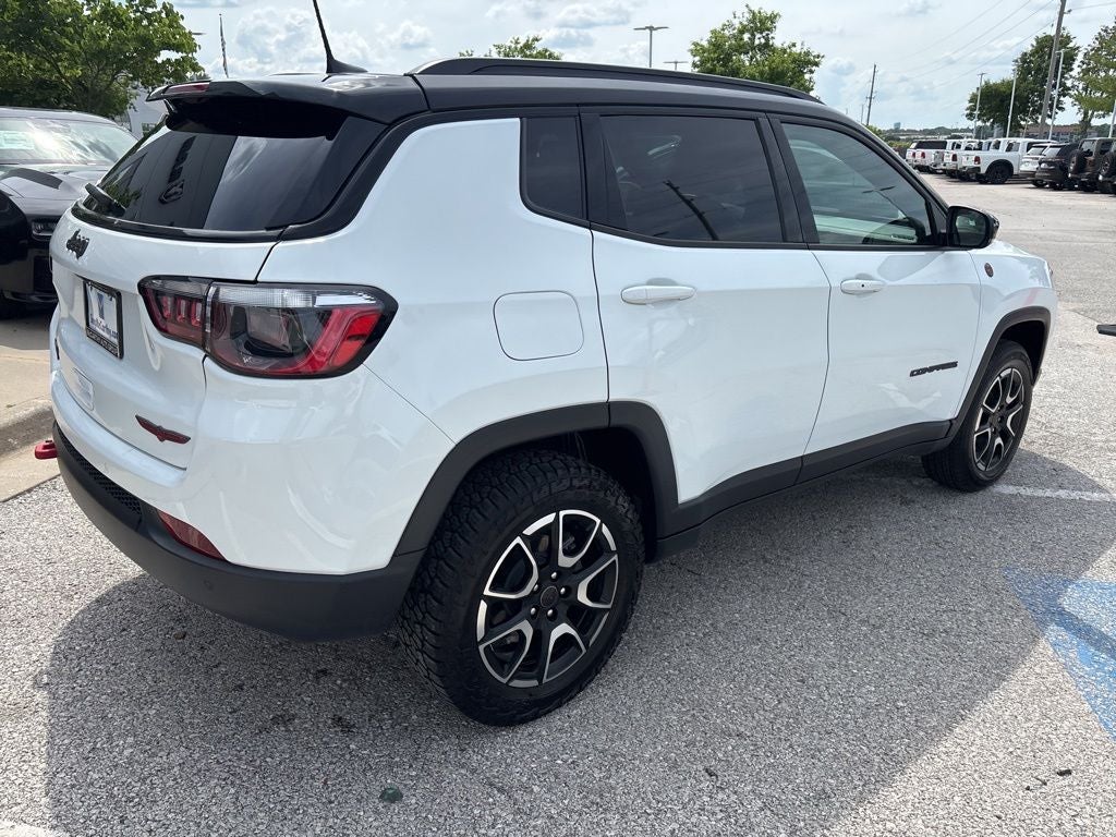 2025 Jeep Compass Trailhawk