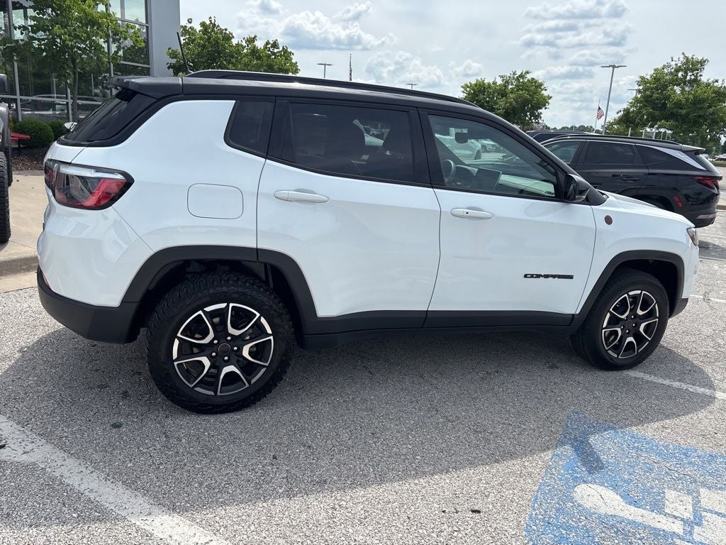 2025 Jeep Compass Trailhawk