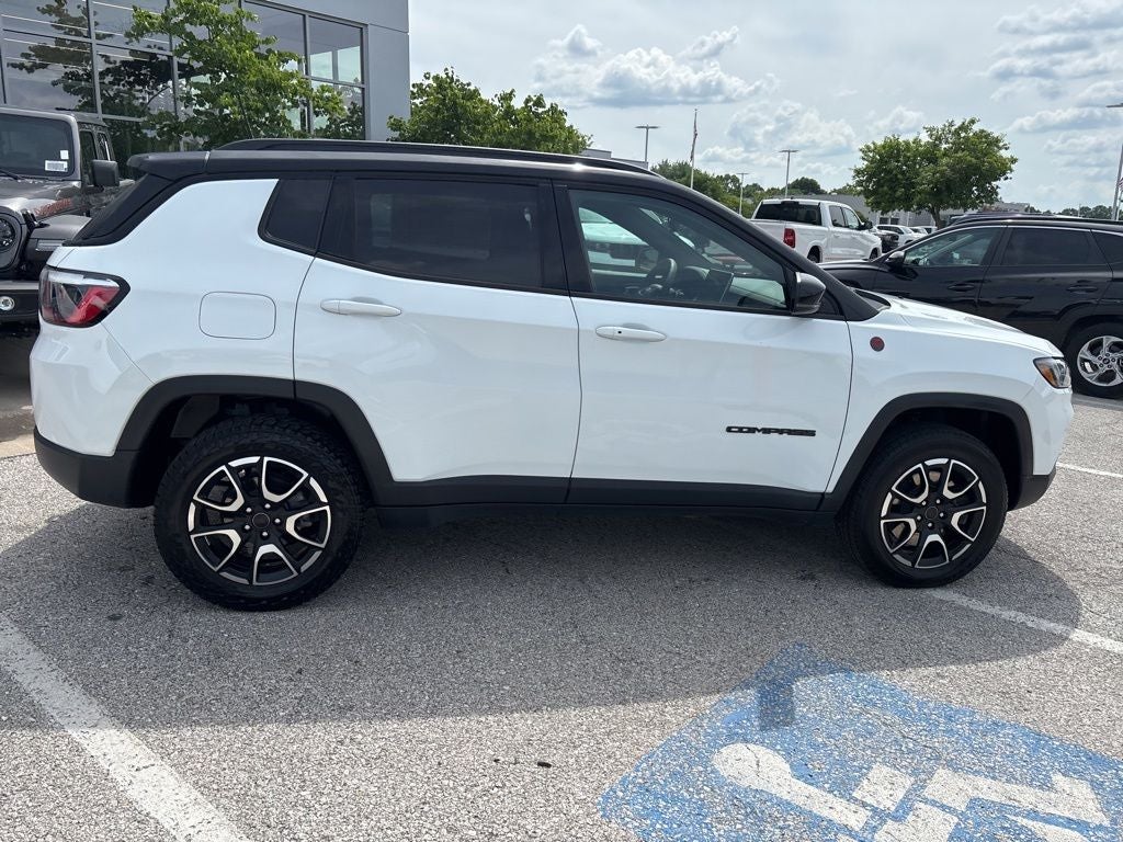2025 Jeep Compass Trailhawk