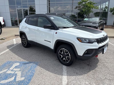 2025 Jeep Compass Trailhawk