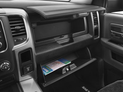 2017 RAM 3500 Big Horn Crew Cab 4x4 8' Box