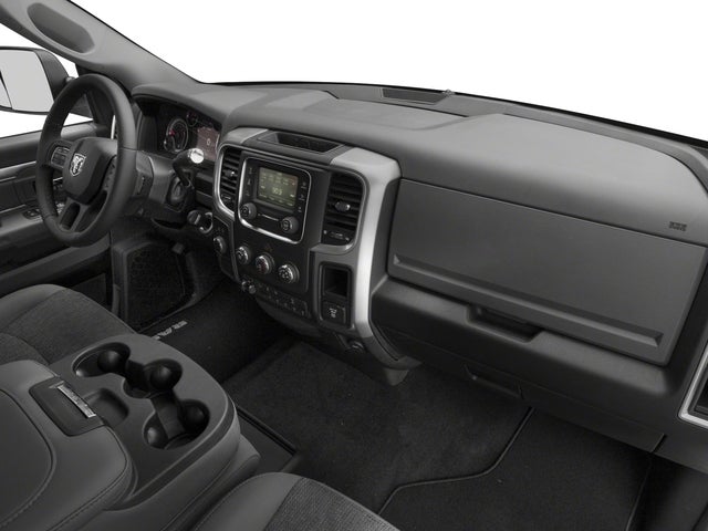 2017 RAM 3500 Big Horn Crew Cab 4x4 8' Box