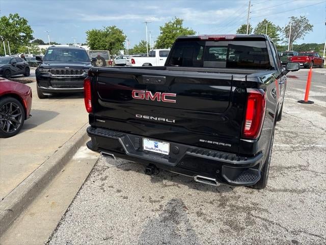 2023 GMC Sierra 1500 4WD Crew Cab Short Box Denali