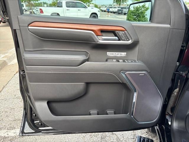 2023 GMC Sierra 1500 4WD Crew Cab Short Box Denali