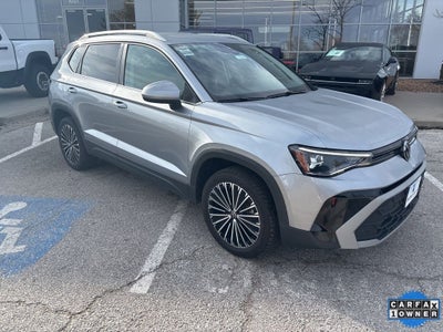 2025 Volkswagen Taos 1.5T SE